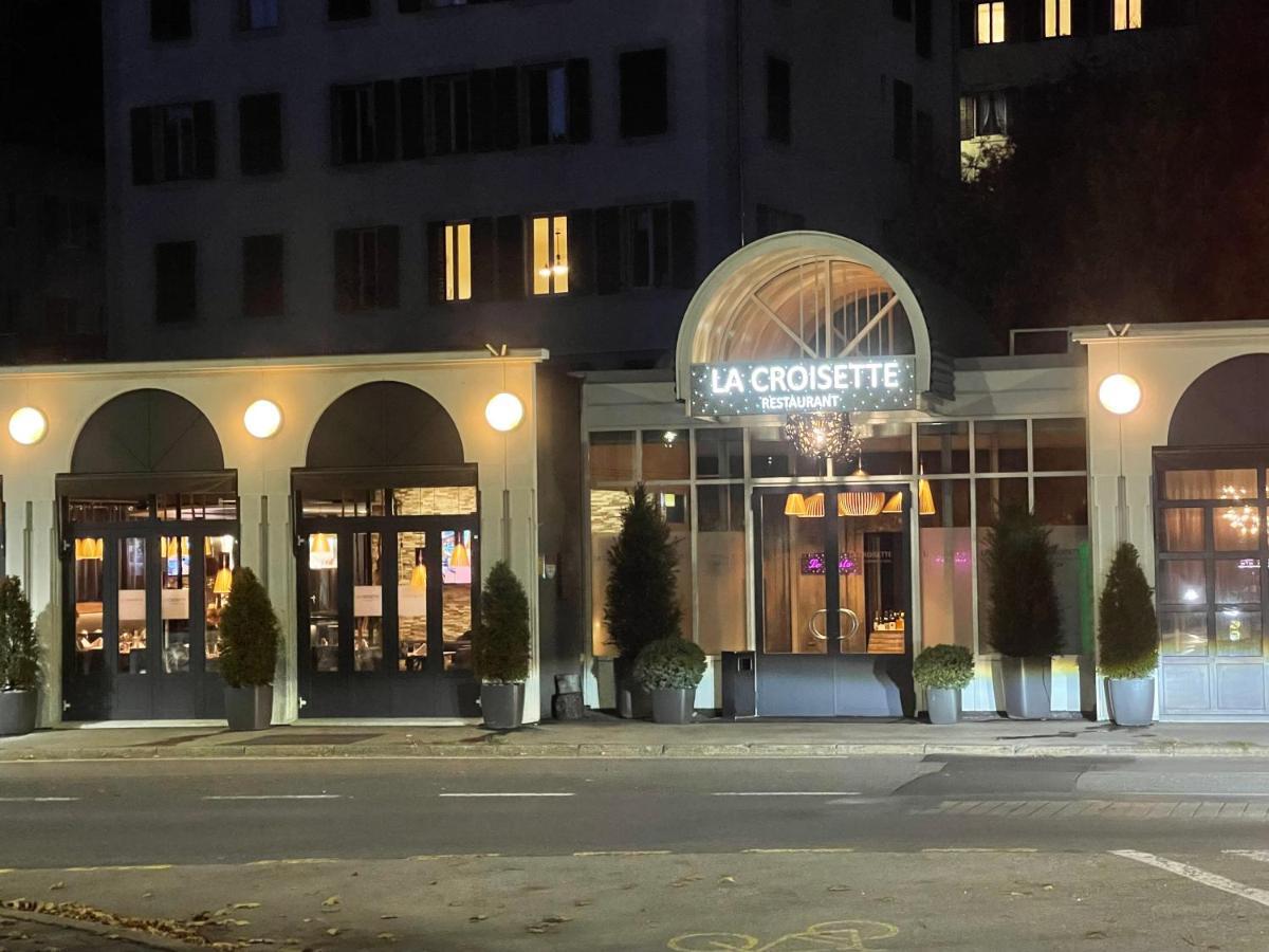 Le Locle : Bel Appartement Chaleureux Buitenkant foto